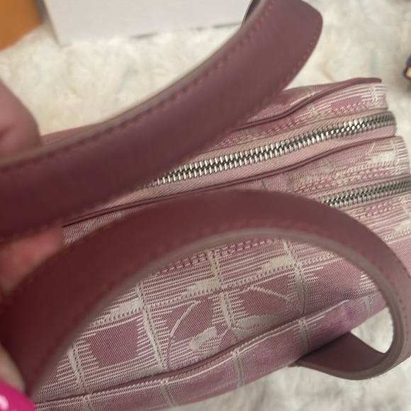 ππ Stunning Pink Chanel Nylon Canvas Crossbody/Tote Bag NOT THE BEAUTY LINE - Picture 4 of 15